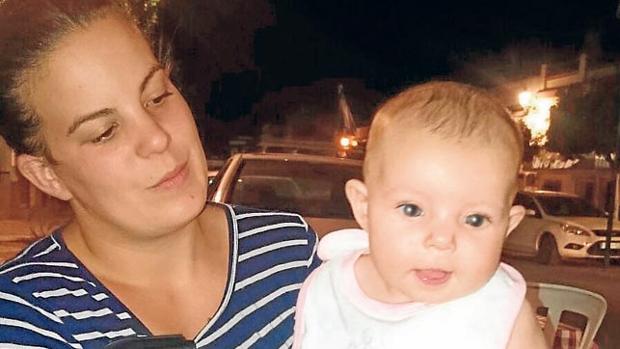 La Junta pagará el tratamiento original de Alexandra tras la movilización popular