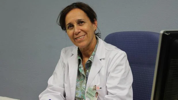 María José Ortiz dirige el área de Oncología Radioterápica del Virgen del Rocío