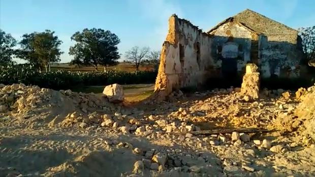 Los propietarios del molino de Gandul explican que la construcción se derrumbó sin ellos intervenir