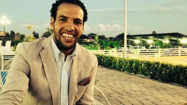 Azman Mohamed Yahya, español de 25 años, retenido en el Sahara por su familia biológica