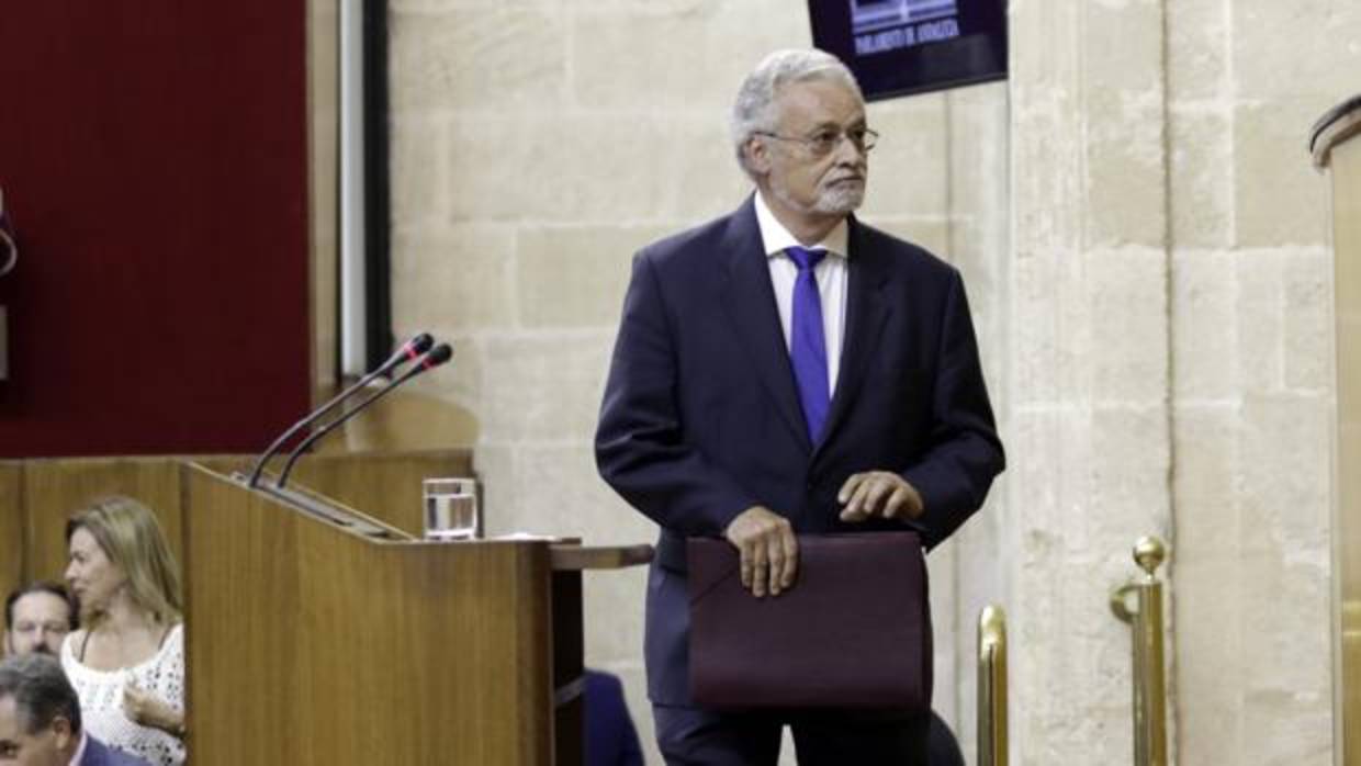 La subida de sueldos de los concejales ha llegado hasta el Defensor del Pueblo Andaluz