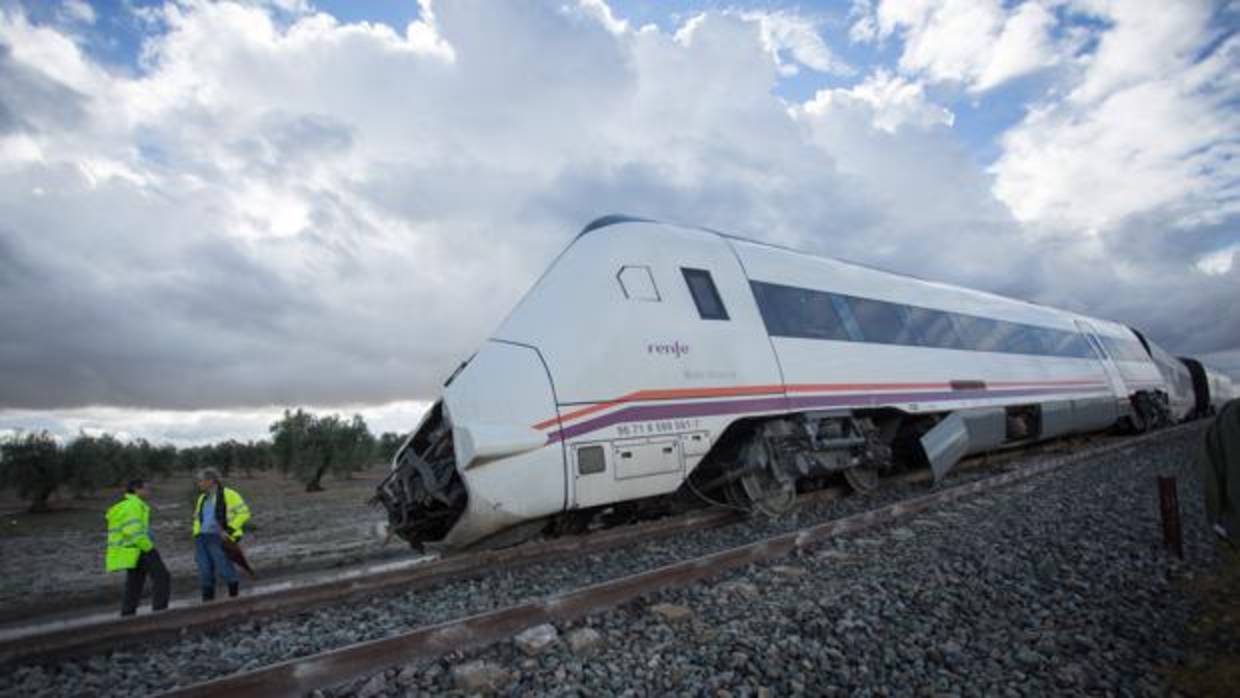 Descarrilamiento de un tren entre las estaciones de El Sorbito y Arahal