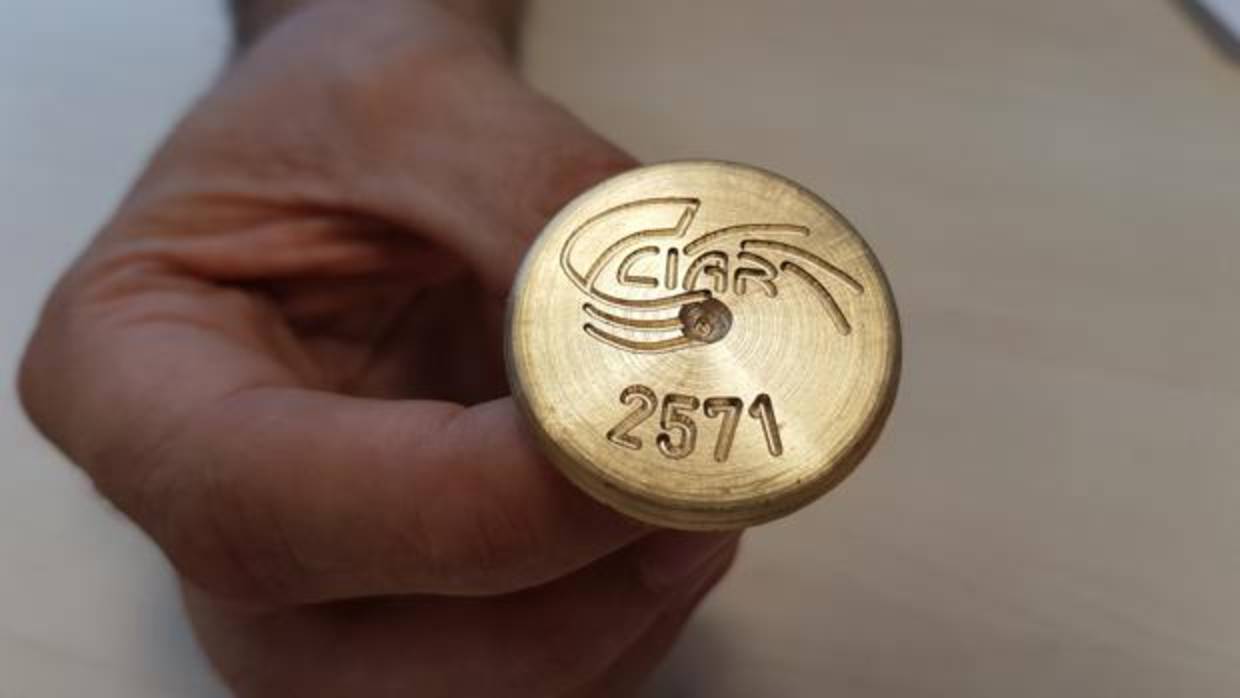 Uno de los clavos que sirven para cartografiar la red de abastecimiento