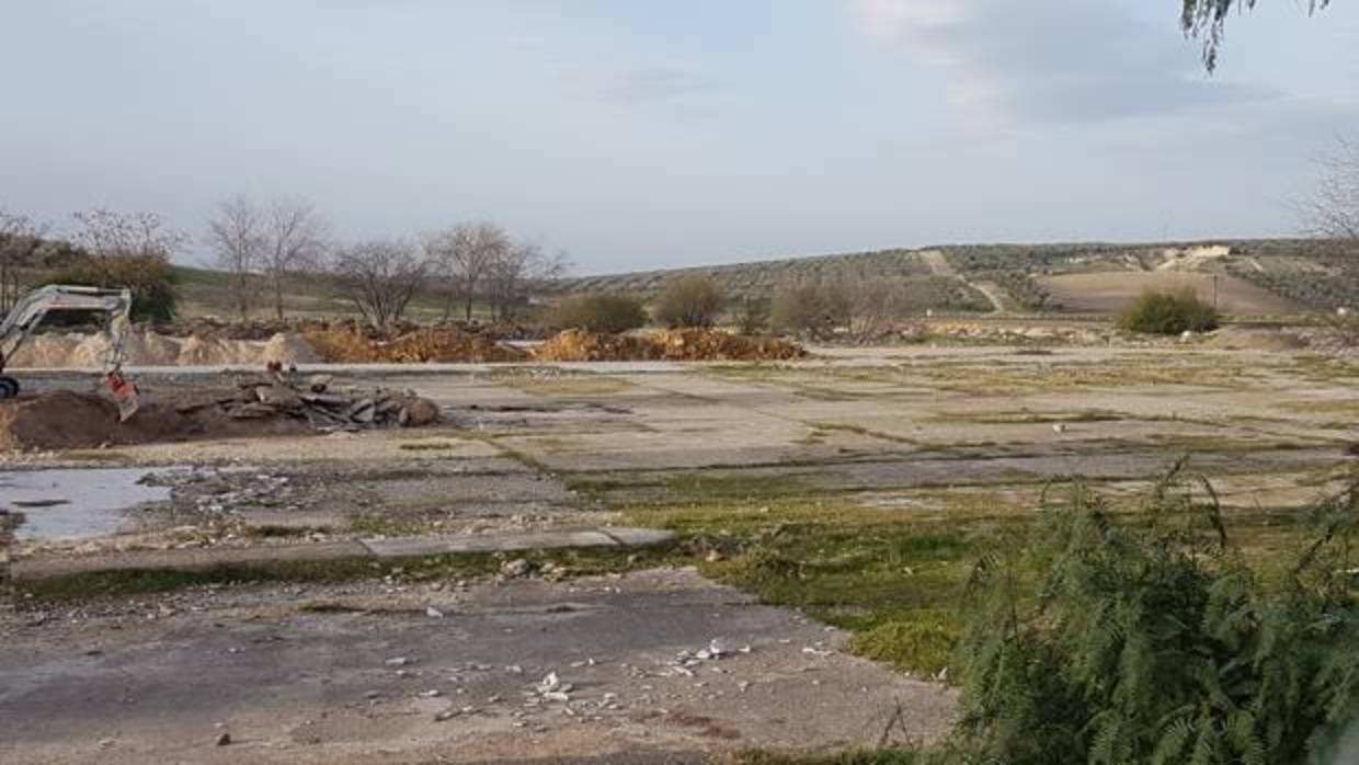Terrenos donde estaba ubicada la fábrica de Semillas Pacífico, junto a la Vereda de Sevilla