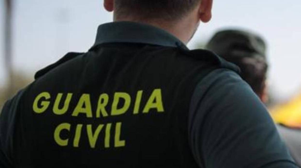 La Guardia Civil de Castilblanco de los Arroyos ha detenido a un hombre de 40 años