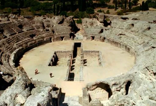 El anfiteatro, visto desde el aire en «Andalucía siempre», de Lebrón