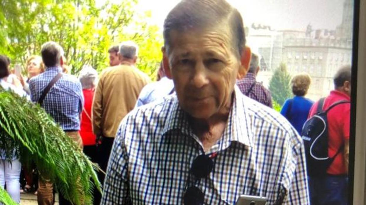 Decenas de voluntarios siguen buscando al vecino desaparecido en la pedanía El Priorato