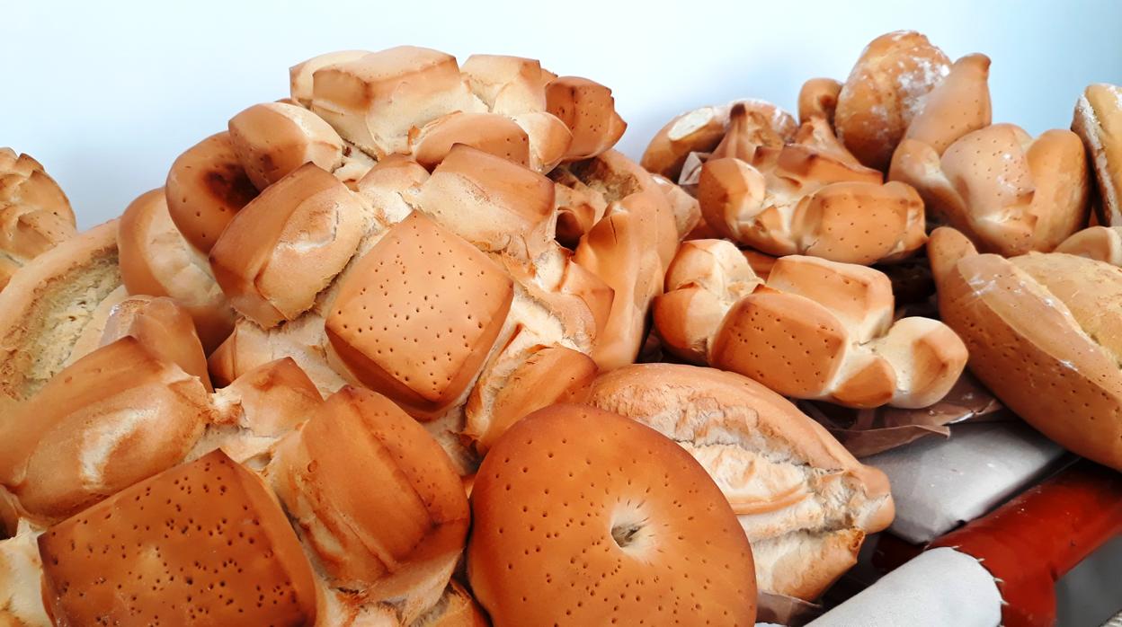 El pan de Alcalá es uno de los productos tradicionales de la localidad que se ha relanzado