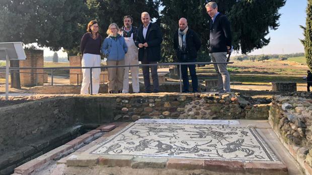 Itálica abre al público el edificio de la Exedra, que conserva los asientos que servían de retretes