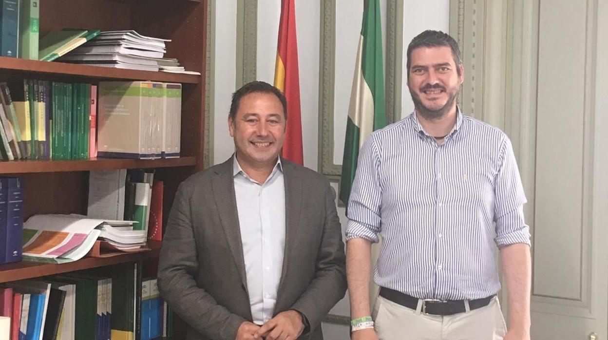 Ricardo Sánchez y Francisco J. Martínez durante la reunión mantenida esta mañana