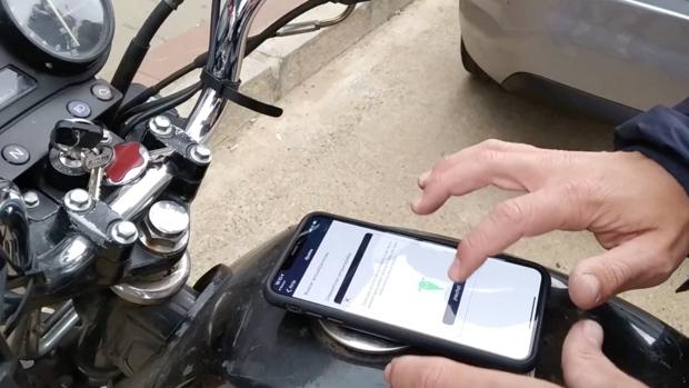 Dos emprendedores sevillanos crean una App que une a la moto con el motero y soluciona los robos