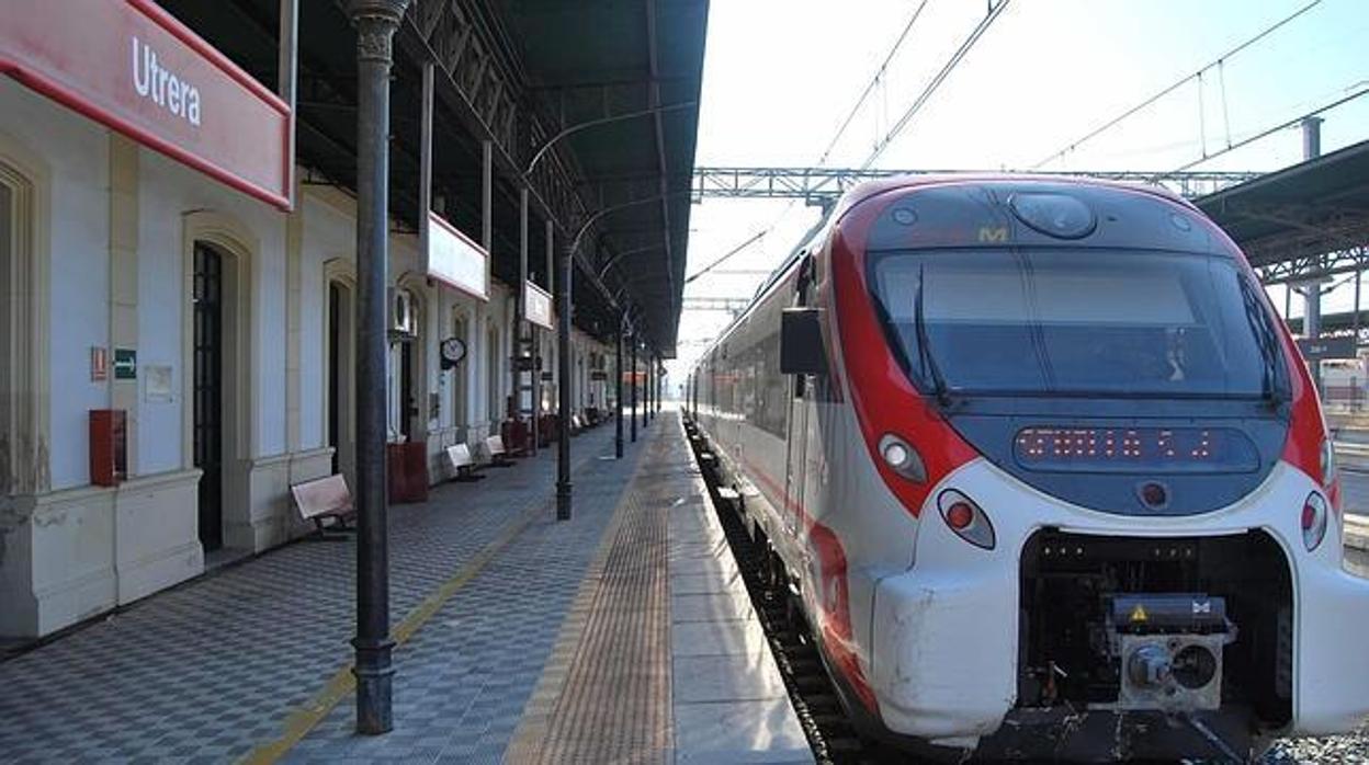 La Polic a Local De Utrera Desaloja Del Tren Y Multa A Una Mujer Por 