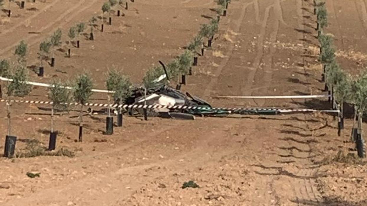 El accidente ha tenido lugar en un campo cerca de la carretera que une Pedrera con Martín de la Jara