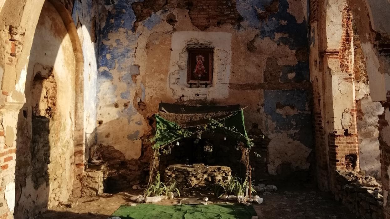 Las múltiples vidas de la ermita de la Yedra en Constantina