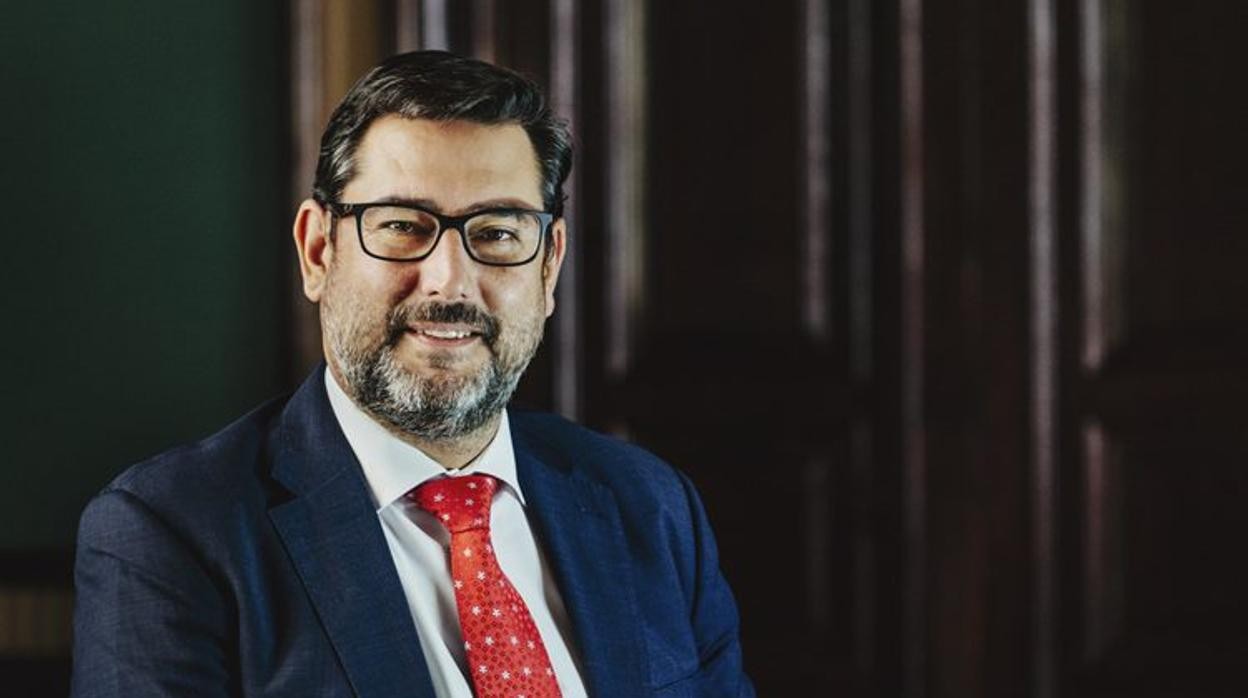 José María Villalobos (PSOE), es el alcalde de Utrera y el principal impulsor de este plan
