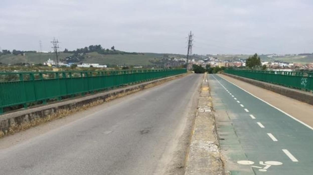 El puente de la Señorita une Camas con Sevilla capital