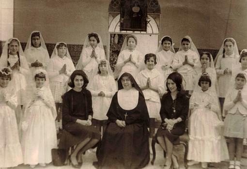 Imagen de los inicios, allá por 1962, de las salesianas en Utrera