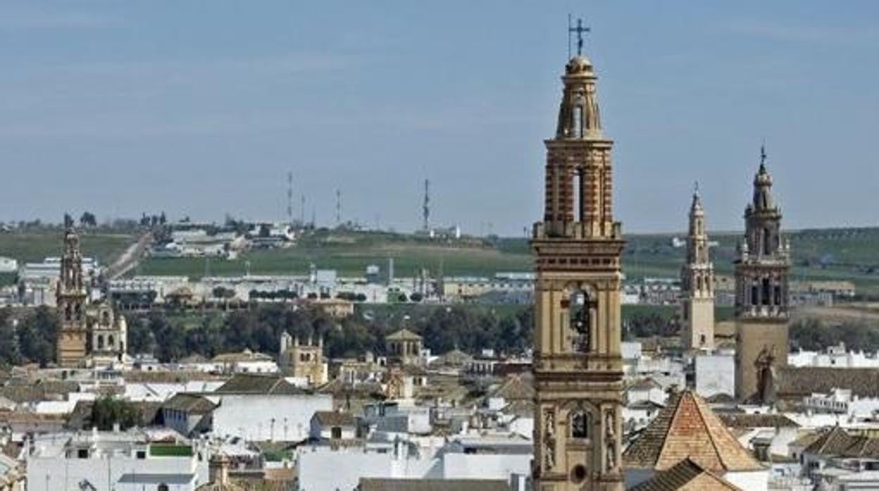 Vista panorámica de algunas de las once torres de Écija