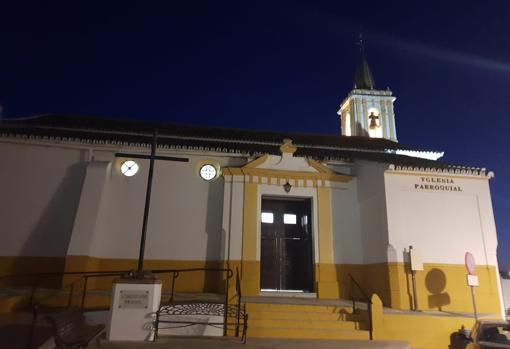 Exterior de la iglesia parroquial de Carrión de los Céspedes
