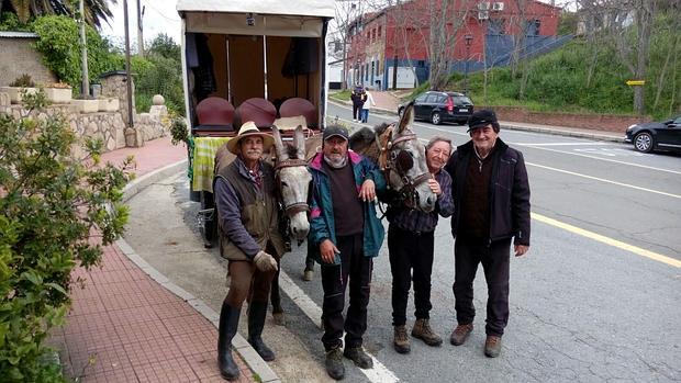 De Llodio a El Rocío: «Este domingo ha sido el primer día que hemos visto el sol desde que salimos»