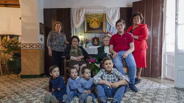 El Rocío 2018: De mujer a mujer