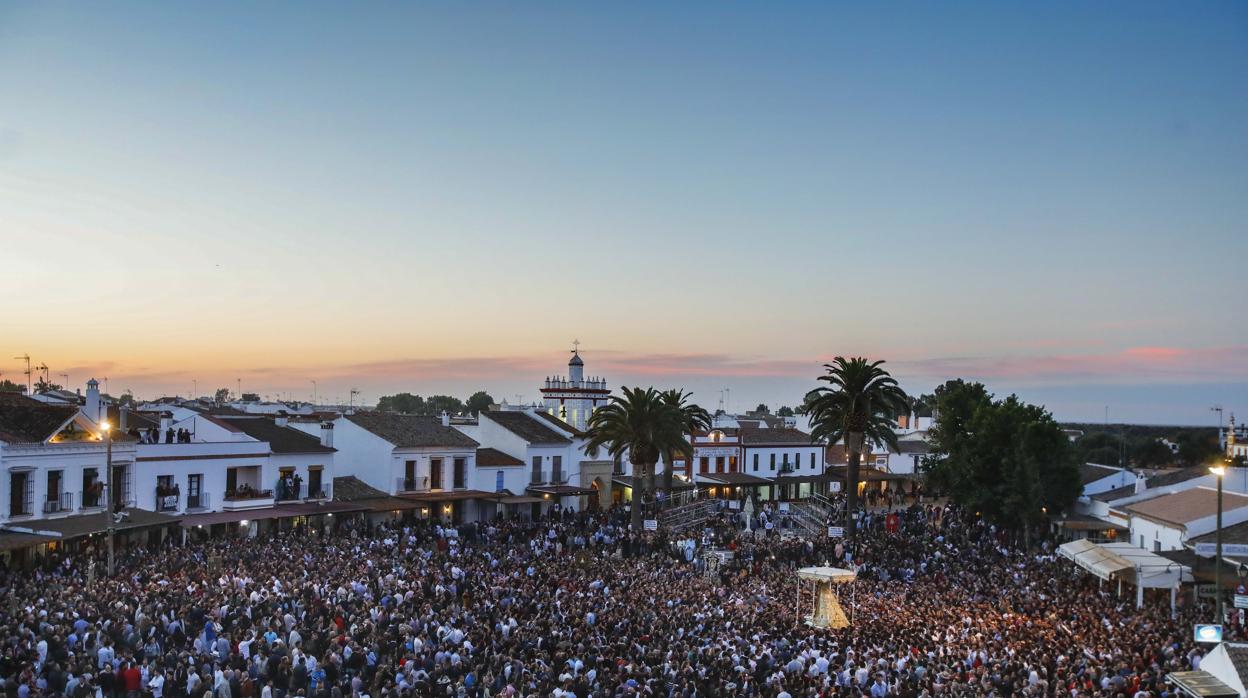 Imagen de la aldea al amanecer