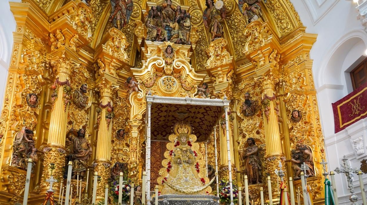 La Virgen del Rocío en su ermita