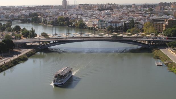 El puente del Cachorro: la pasarela con más nombres de Sevilla cumple 25 años