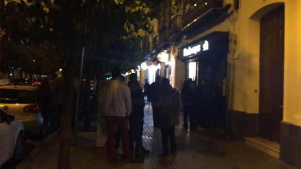 La Policía Local de Sevilla precinta por segunda vez en un mes el mismo bar de la calle Julio César