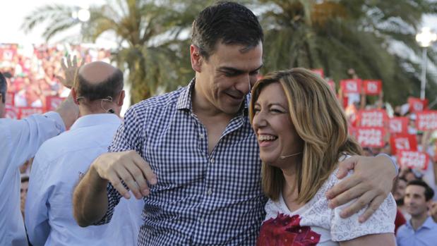 Pedro Sánchez adelanta un día su visita a Sevilla para no coincidir con el Betis-Barcelona de Liga