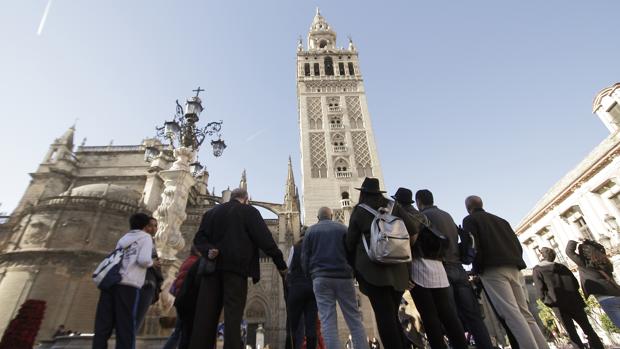 La presión turística de Sevilla se dispara y se acerca al colapso de Barcelona