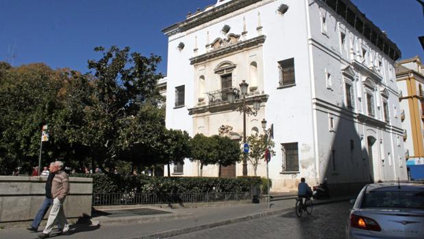 Adepa pide al Ayuntamiento de Sevilla que rehabilite edificios antes de comprar otros