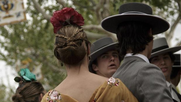 Un grupo de jinetes en la Feria de Abril de Sevilla