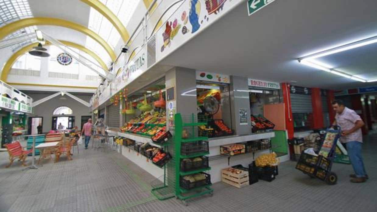 Interior de las instalaciones de la Plaza de Abastos del Arenal