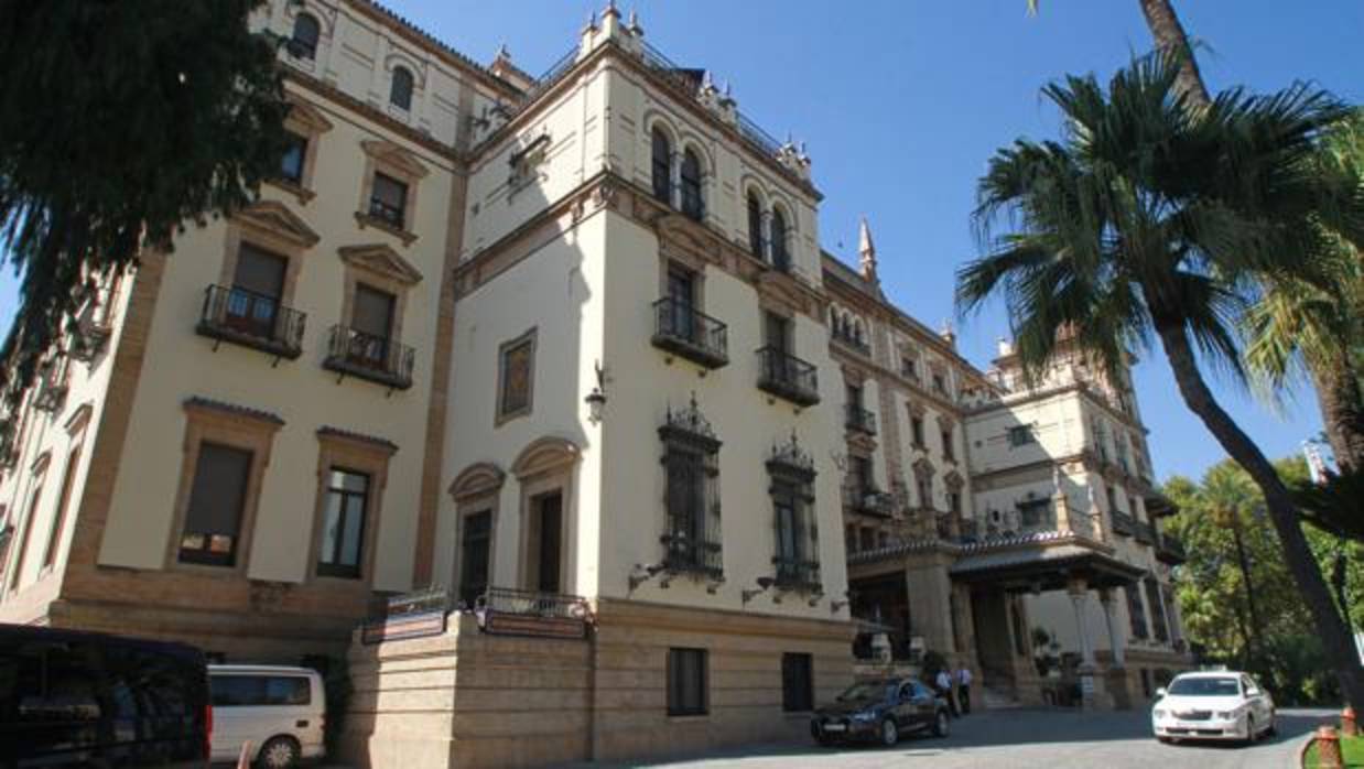 Fachada del Hotel Alfonso XIII