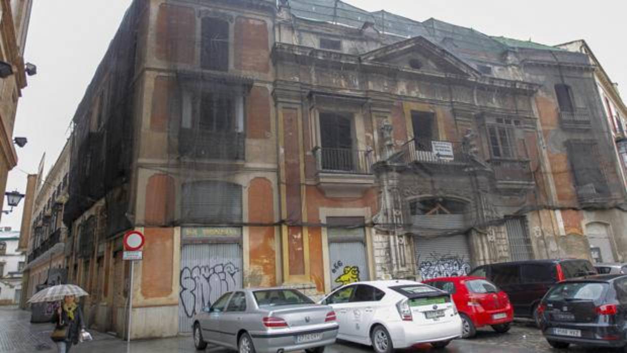 Fachada de la Casa de la Moneda, cuyas obras fueron paralizadas en 2011