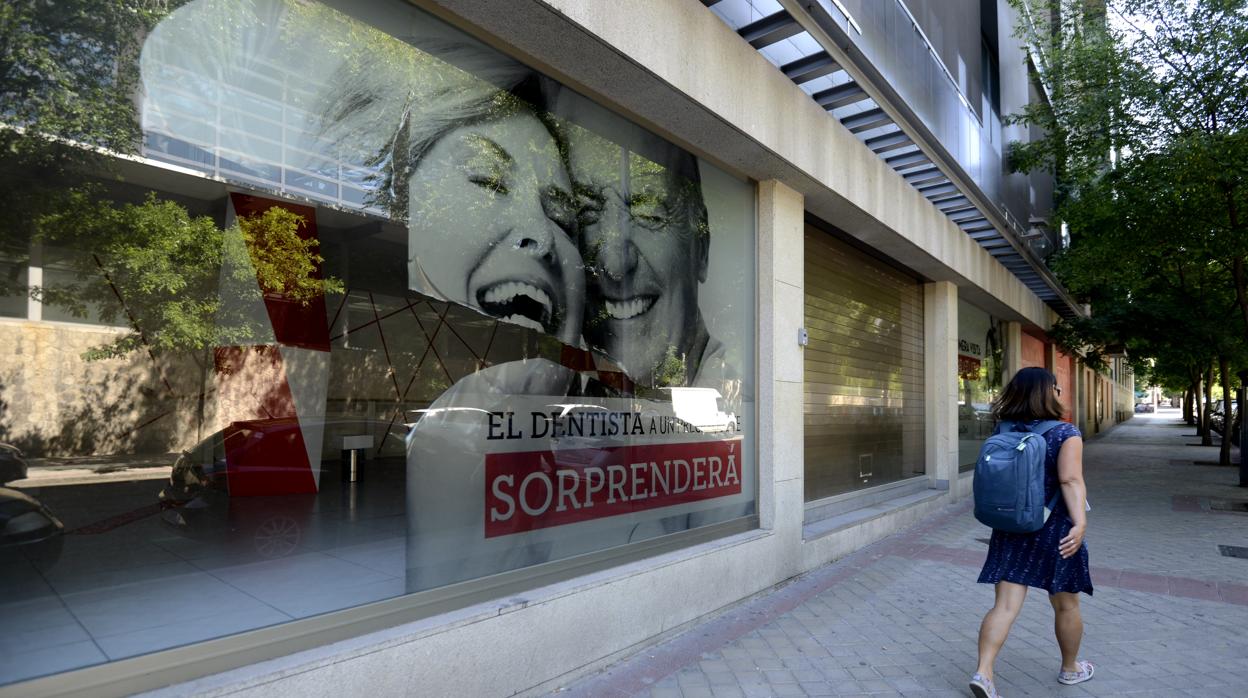 Fachada de la clínica iDental