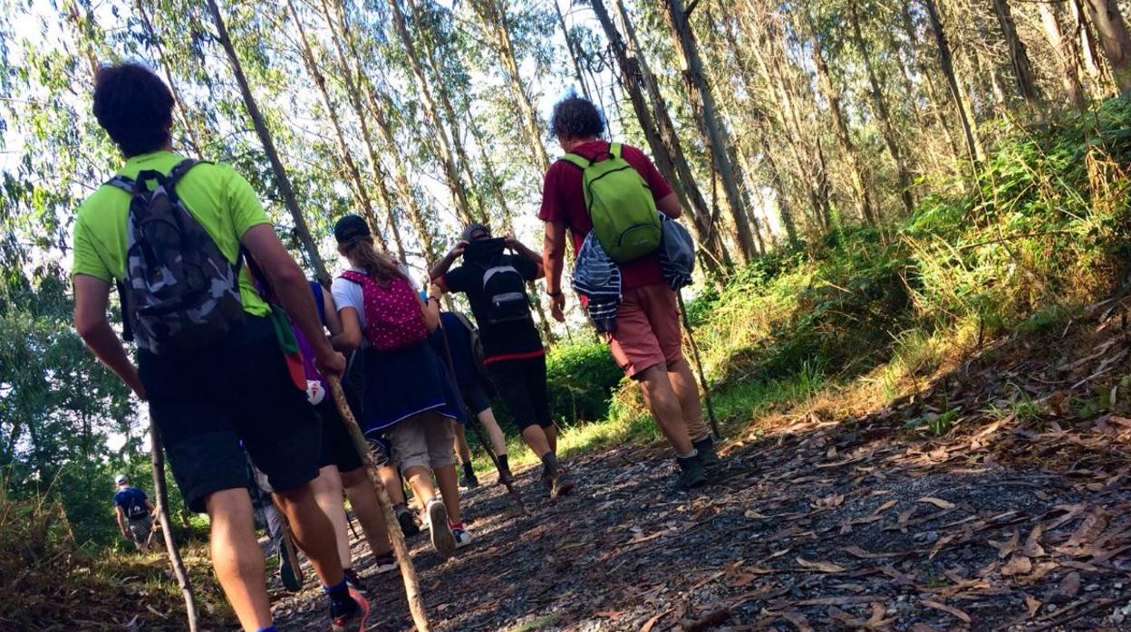 La asociación Asperger de Sevilla ha llegado este sábado a la Plaza do Obradoiro