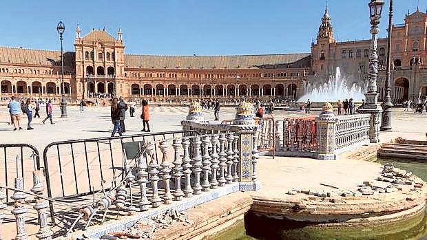 El Gobierno central contribuirá a restaurar la Plaza de España de Sevilla