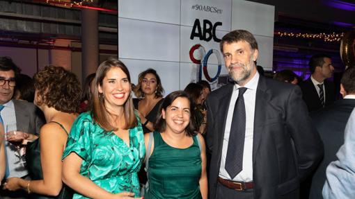 María José Morón, Clara Fajardo y Javier Rubio
