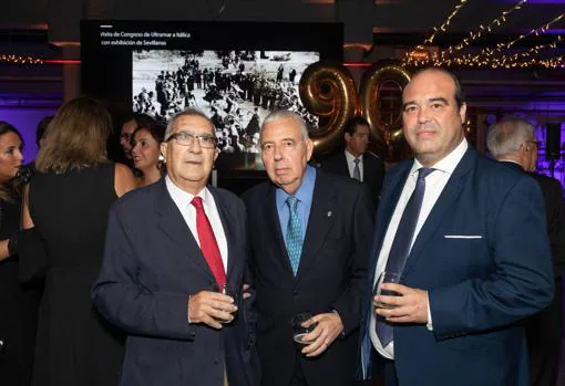 Rogelio Reyes, Joaquín Caro y Julio Mayo
