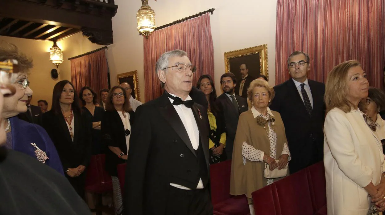 José Manuel de Paúl a su entrada al acto en la Real Academia