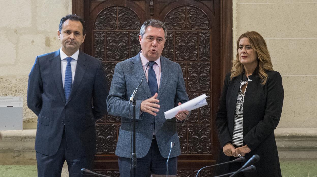 El alcalde ha pactado con Podemos medidas que tendrán una aplicación bianual