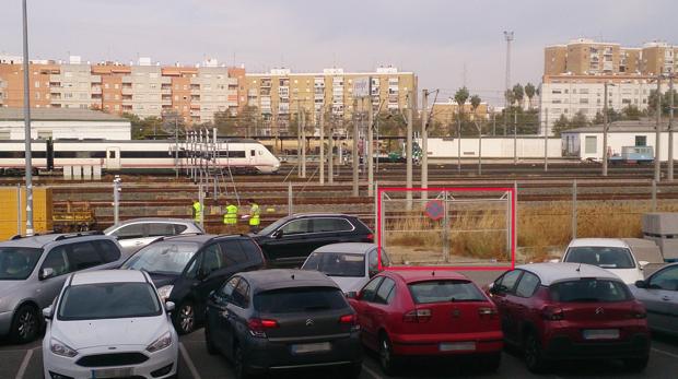 El conductor despistado de Santa Justa padece un trastorno psicológico y ha sido ingresado