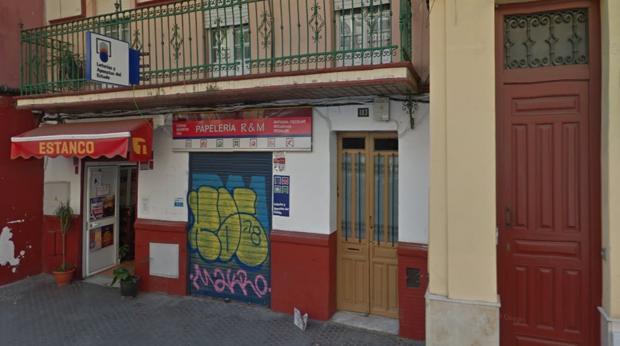 Un despacho de loterías de la calle Feria vende el primer premio de la Lotería Nacional de este jueves