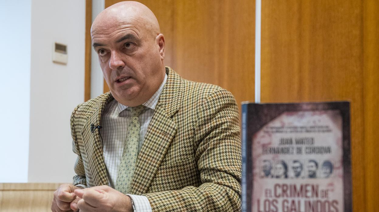 Juan Mateo Fernández de Córdova, autor del libro, durante la entrevista
