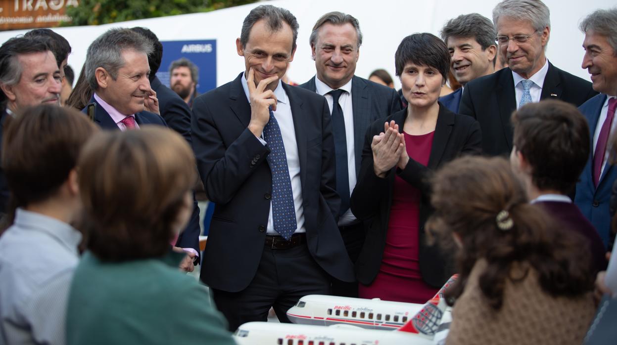 Pedro Duque y varios astronautas, en la clausura clausla exposición Stellari