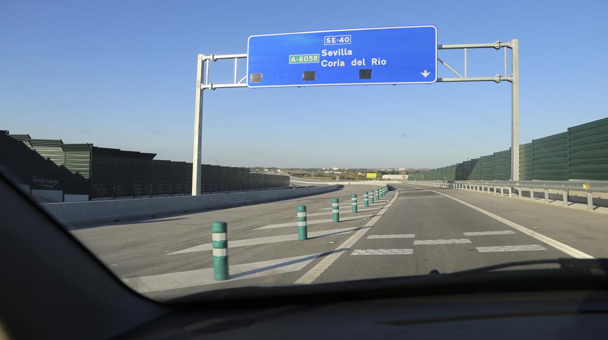 El Gobierno quiere que la SE-40 cruce el río por un puente en lugar de por unos túneles