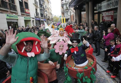 Disfraz de grupo de plantas
