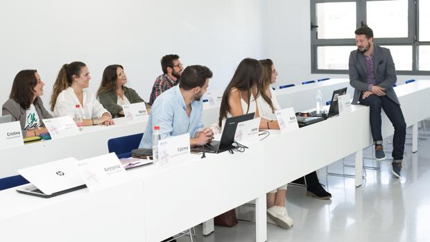 La Universidad Loyola amplía el número de Premios a la Excelencia para estudiar un máster